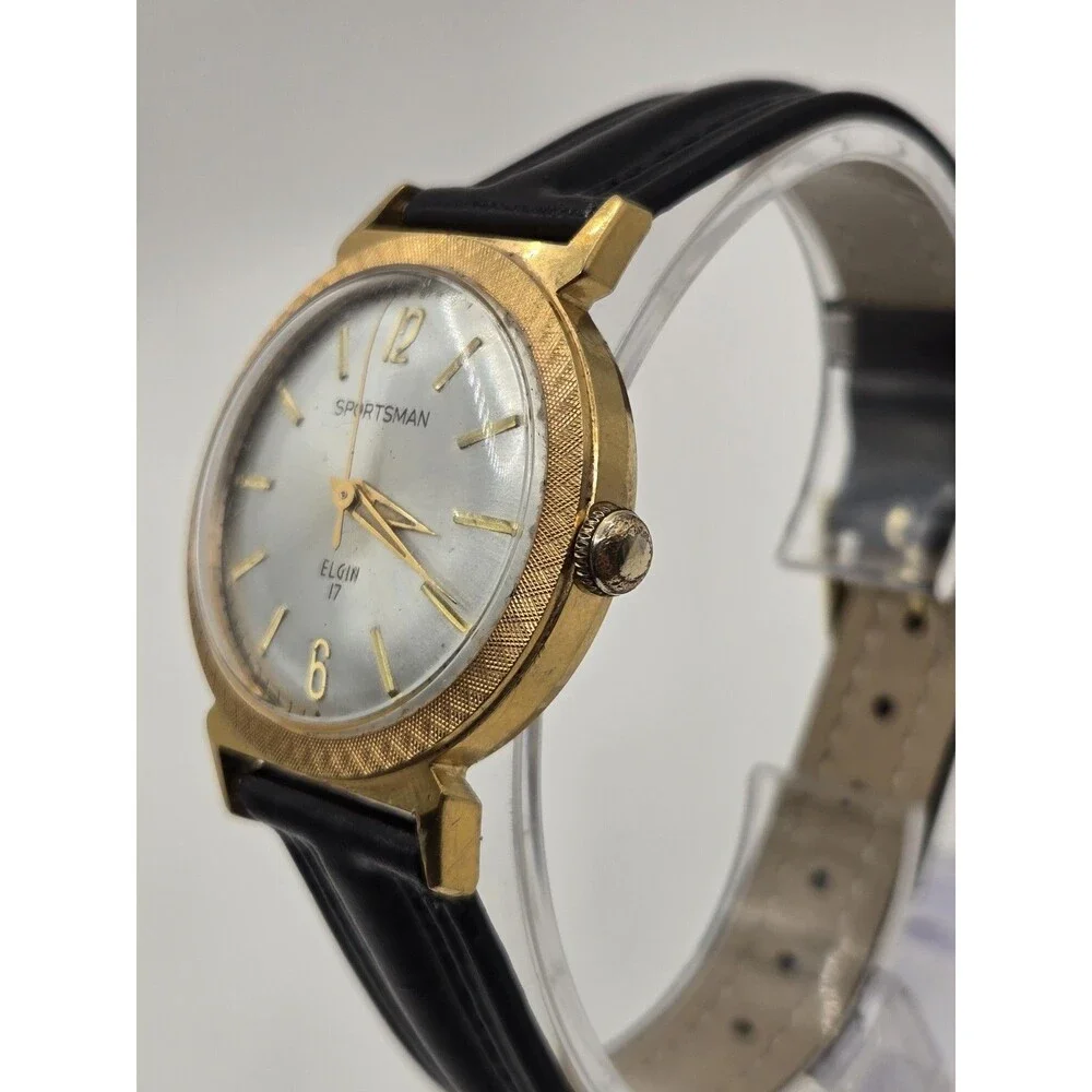 Vintage Elgin Sportsman 17 Jewel Mechanical Watch . 1960s. New Leather Strap